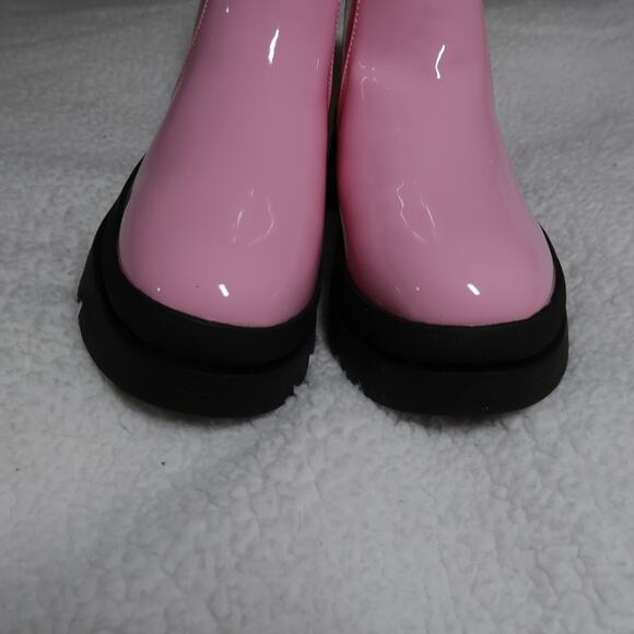 Steve Madden Trap Baby Pink Patent Leather Doc Style Boots Girls Size 2 NEW - Picture 8 of 16